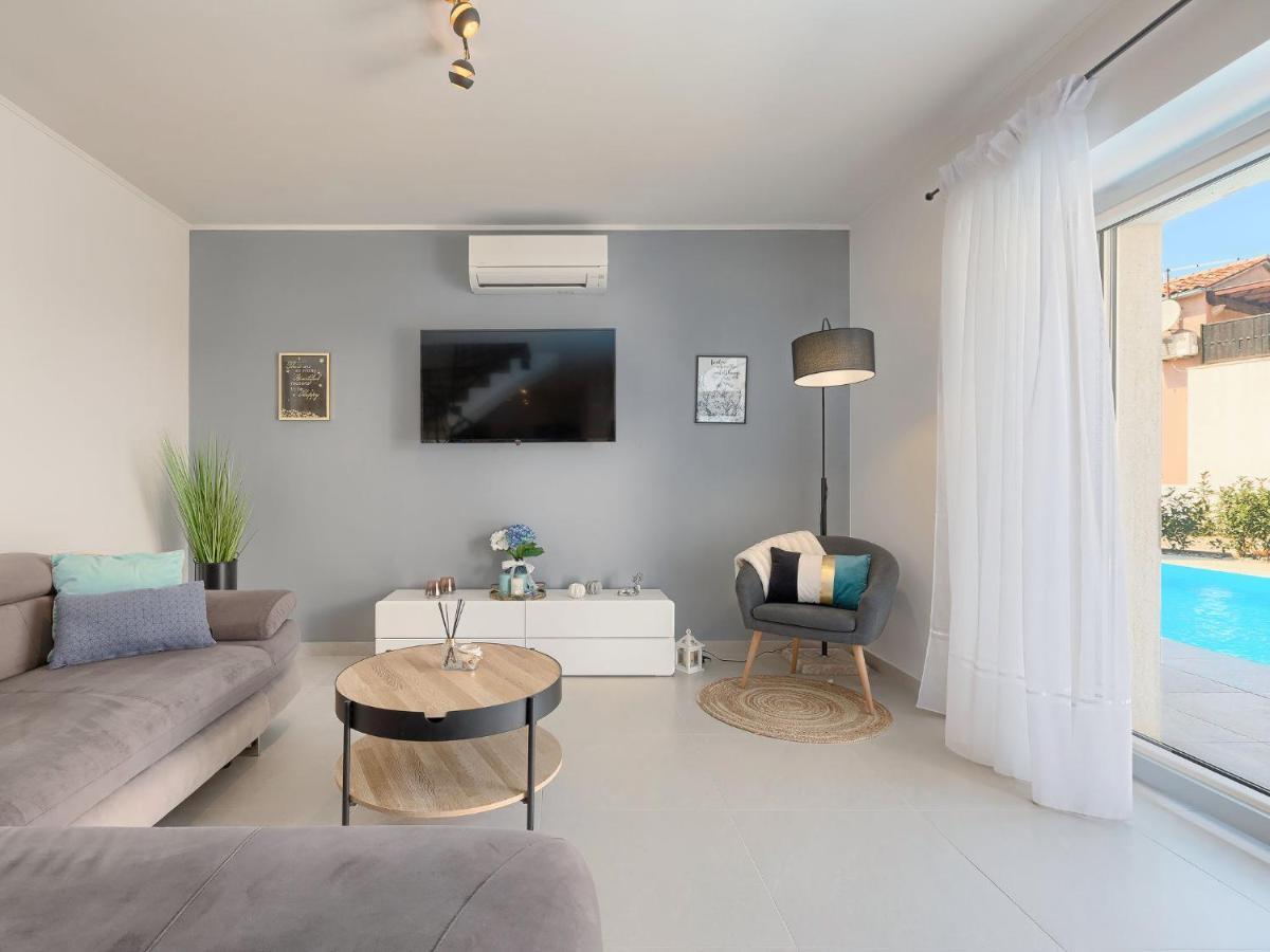 Holiday Home Villa Karmen - Roj454 By Interhome Sveti Petar u Sumi ภายนอก รูปภาพ