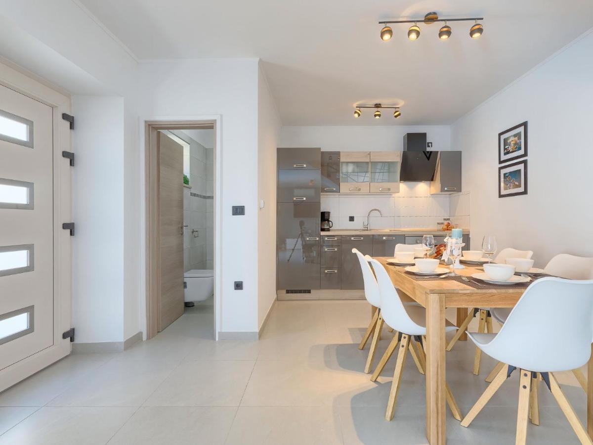 Holiday Home Villa Karmen - Roj454 By Interhome Sveti Petar u Sumi ภายนอก รูปภาพ