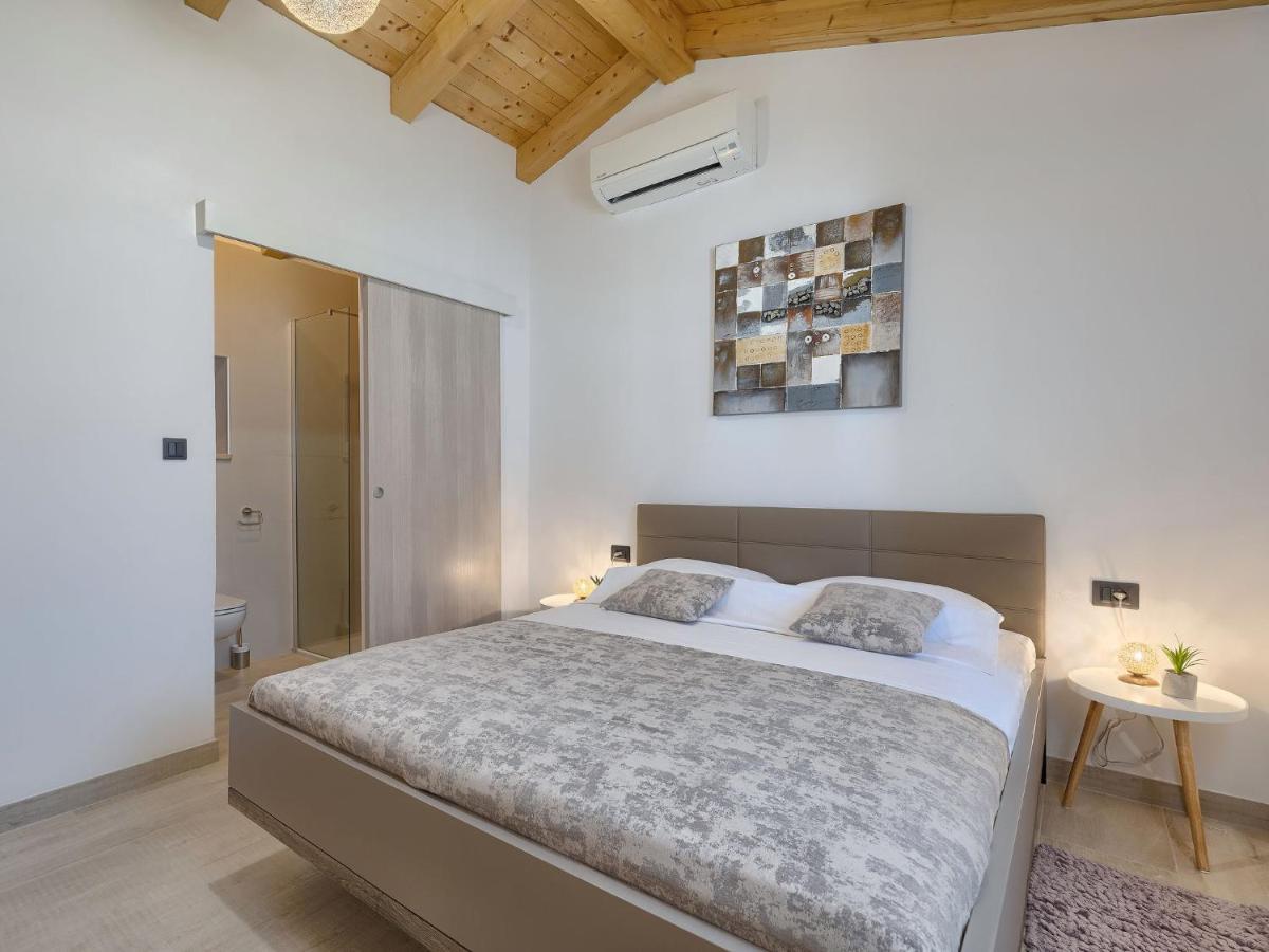 Holiday Home Villa Karmen - Roj454 By Interhome Sveti Petar u Sumi ภายนอก รูปภาพ
